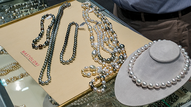 Innovative cultured necklaces available at Mastoloni’s AGTA booth. Innovative cultured necklaces available at Mastoloni’s AGTA booth.