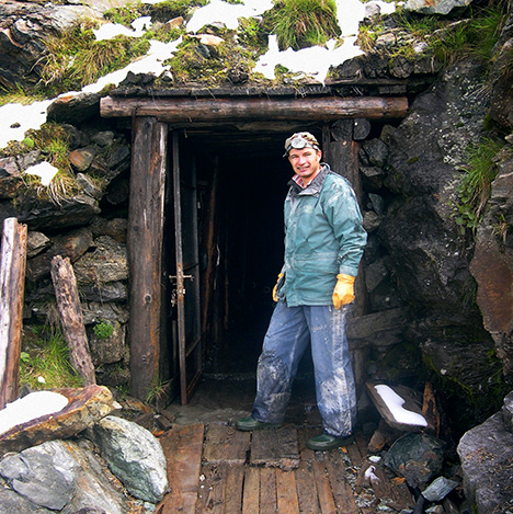 Andreas Steiner at entrance to the D gallery of the Habachtal mine Andreas Steiner at entrance to the D gallery of the Habachtal mine