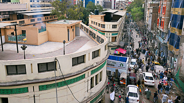 Overhead view of the Namak Mandi gem market Overhead view of the Namak Mandi gem market