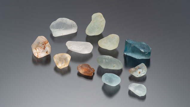 multiple rough topaz stones
