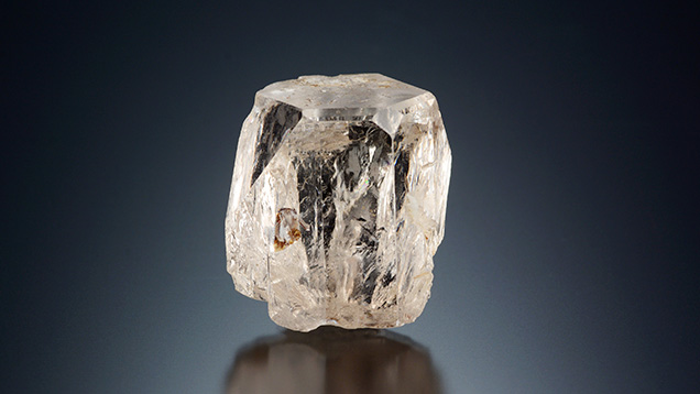 A large topaz crystal from the Dusso mine in Pakistan. A large topaz crystal from the Dusso mine in Pakistan.