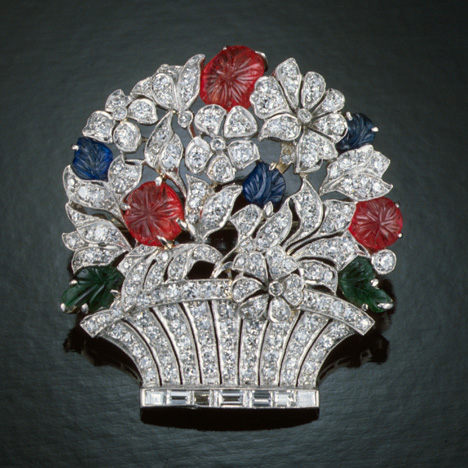 提供：Neil Lane, Inc.（ニール・レーン社）、カリフォルニア州ビバリーヒルズ © GIA & Tino Hammid
