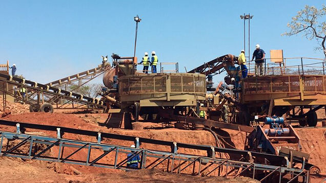 Washing process at Mustang. Washing process at Mustang.