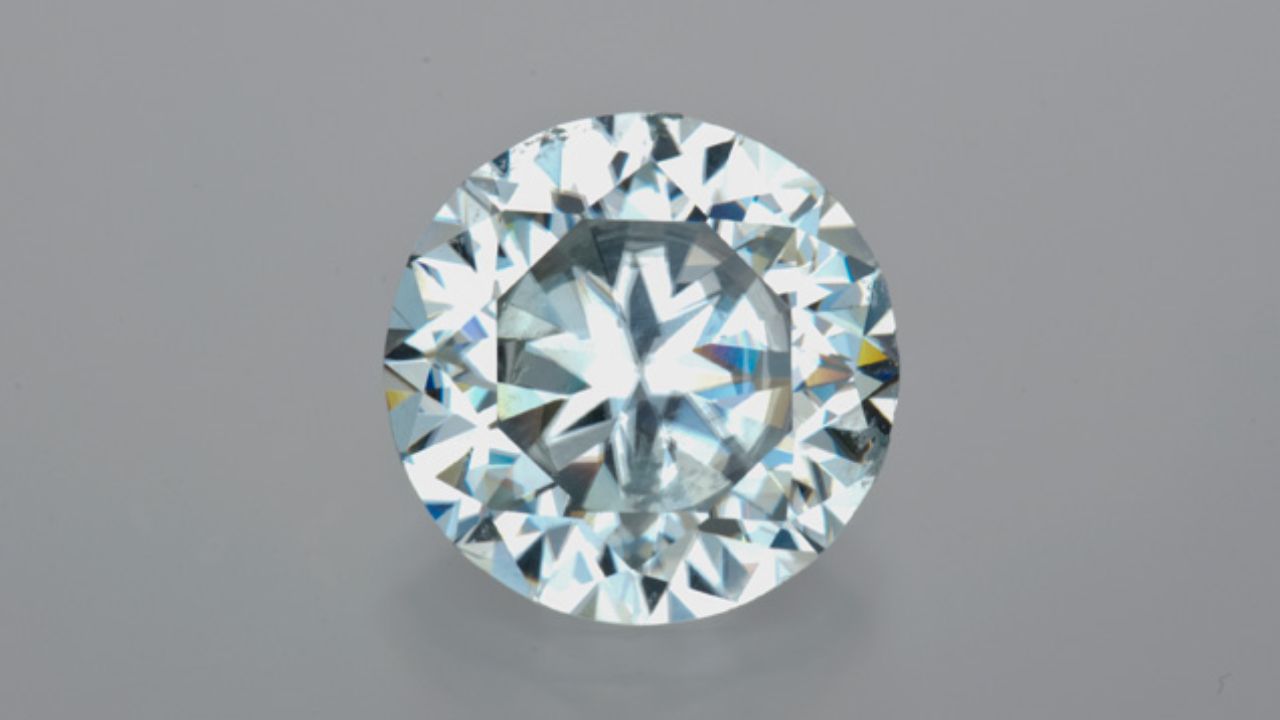 Colorless Zircon