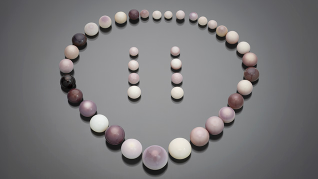 Figure 4. Quahog (Mercenaria mercenaria) pearl suite offered at the GJX show. Photo by Robert Weldon; courtesy of Pacific Coast Pearls.