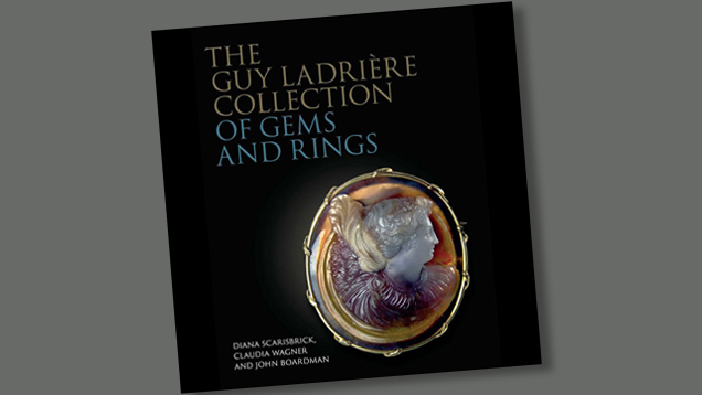 《The Guy Ladrière Collection of Gems and Rings》（Guy Ladrière（居伊·拉德里埃）的宝石和戒指收藏）封面
