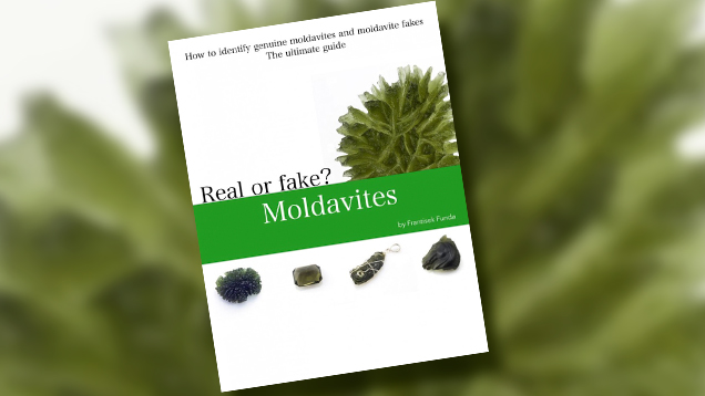 《Real or Fake? Moldavites》（是真是假？摩达维石）书籍封面