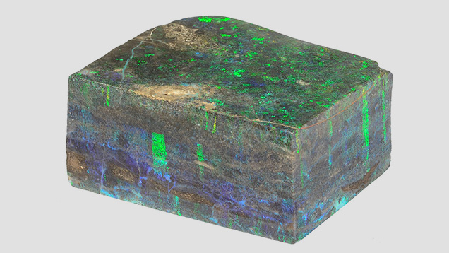 Oolitic opal block