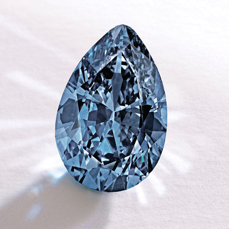 9.75 ct Fancy Vivid blue diamond 9.75 ct Fancy Vivid blue diamond
