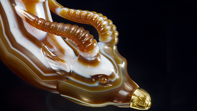 Agate rhyton.