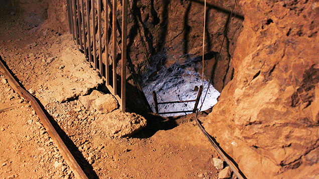 Winze to the lower Zahk tunnel at Neyshabur