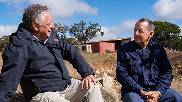 Two Australian sapphire experts talk about sapphires
