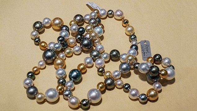 “Cocktail” necklace uses Tahitian, Philippine, and Australian South Sea cultured pearls.